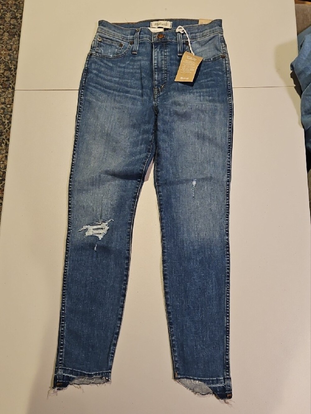 Skinny High Rise Jeans in Washed Blue with Distress 0210